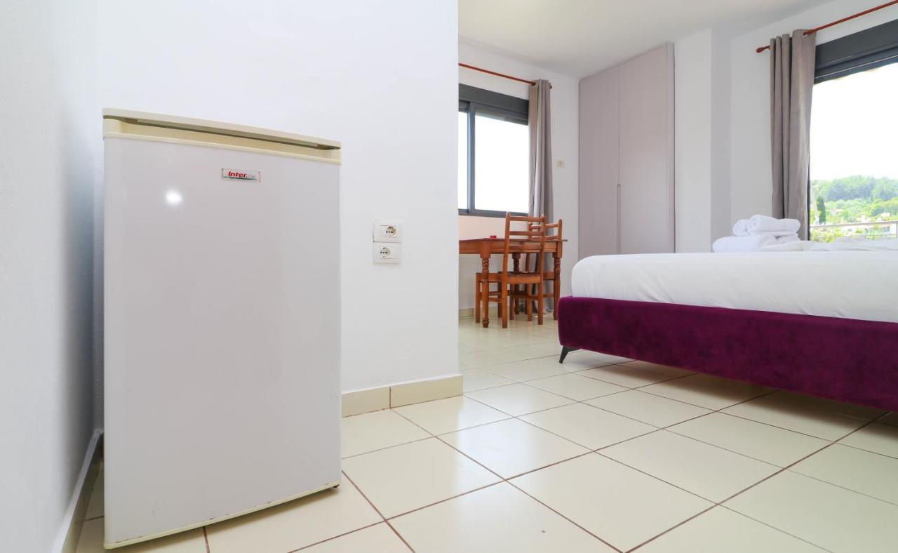 Bora Rooms Himare Esterno foto