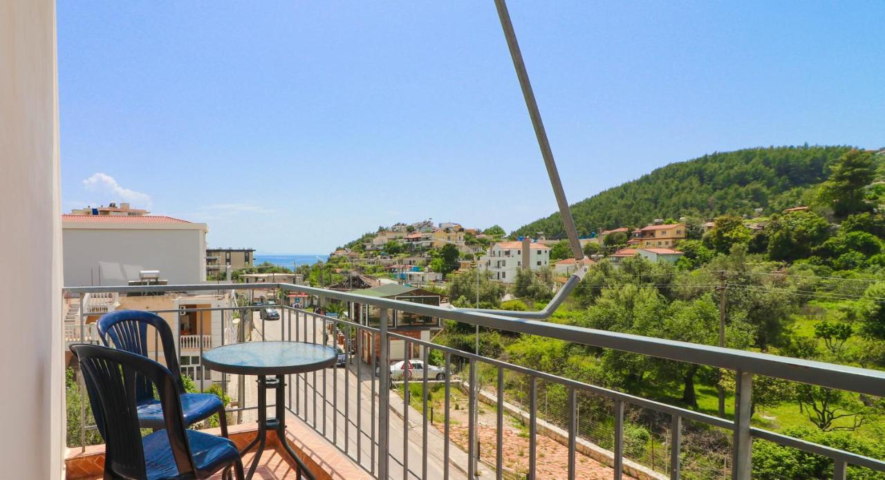Bora Rooms Himare Esterno foto