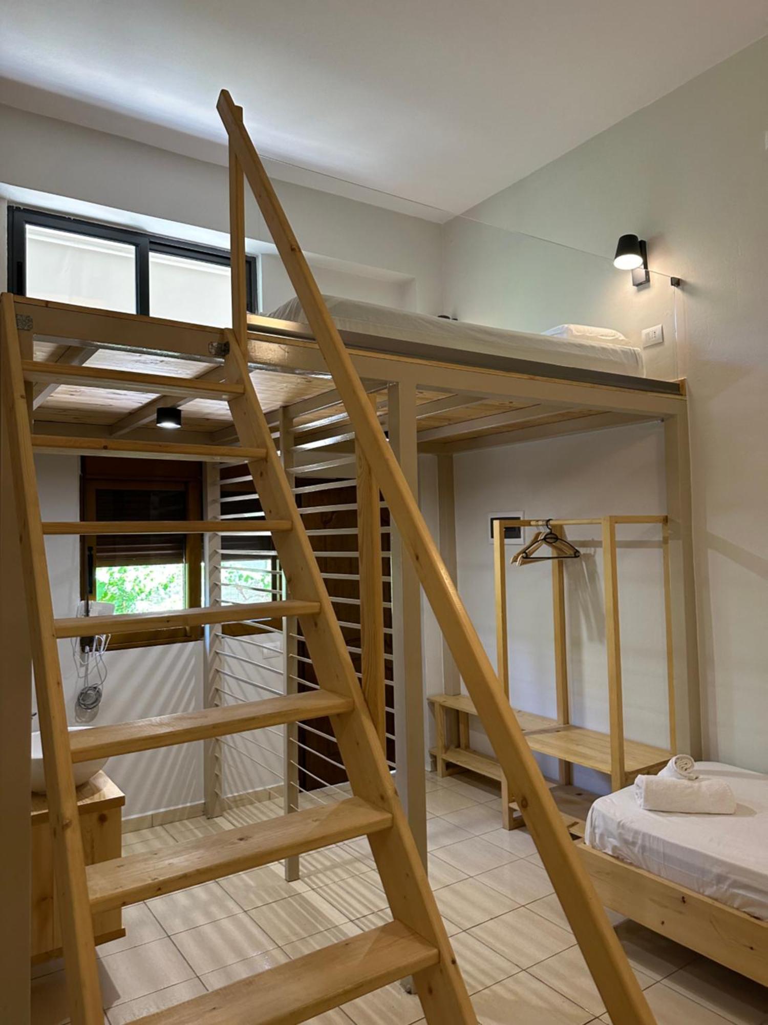 Bora Rooms Himare Esterno foto