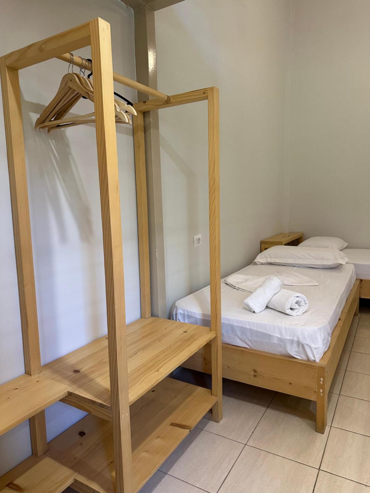 Bora Rooms Himare Esterno foto