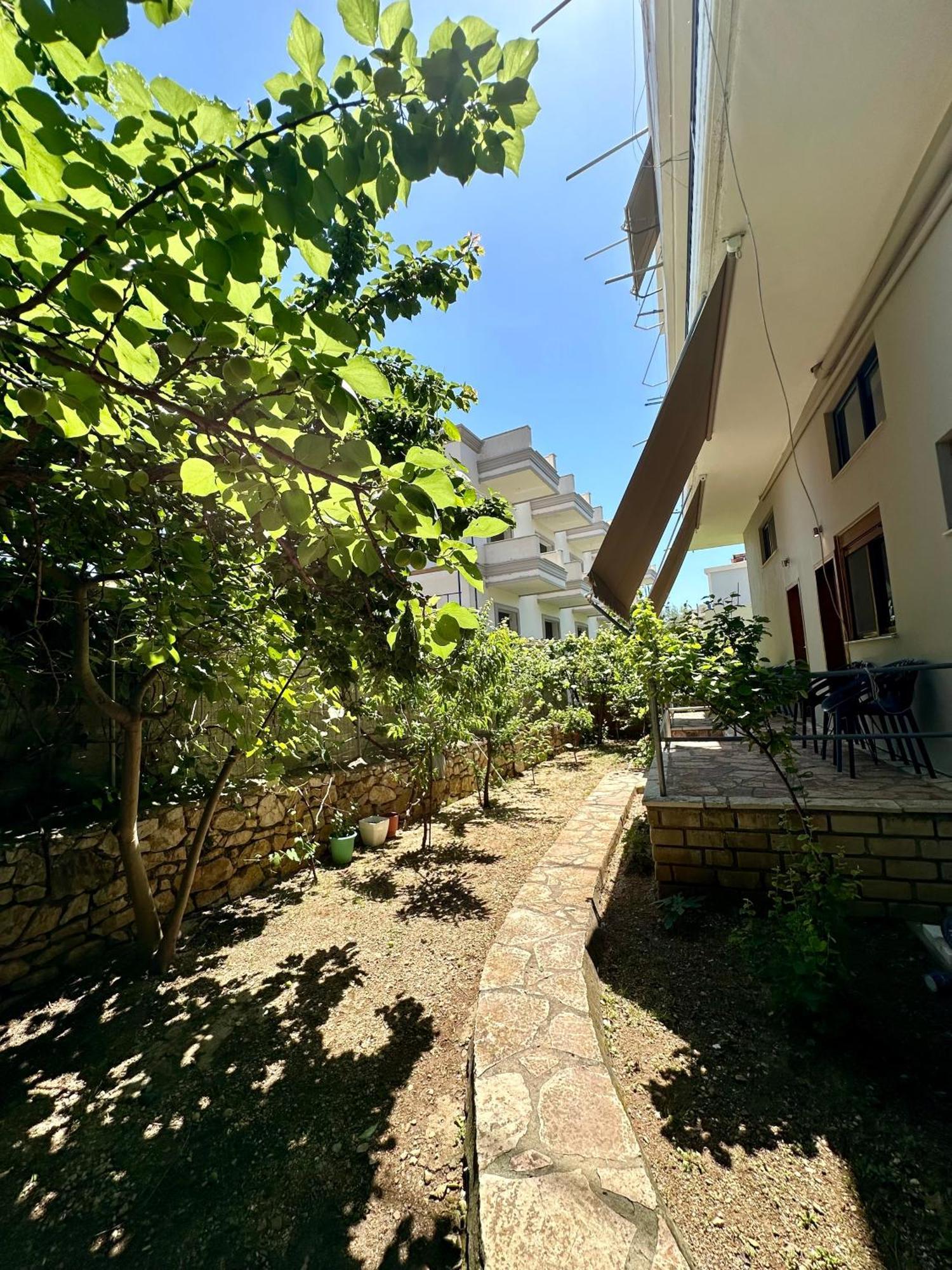Bora Rooms Himare Esterno foto